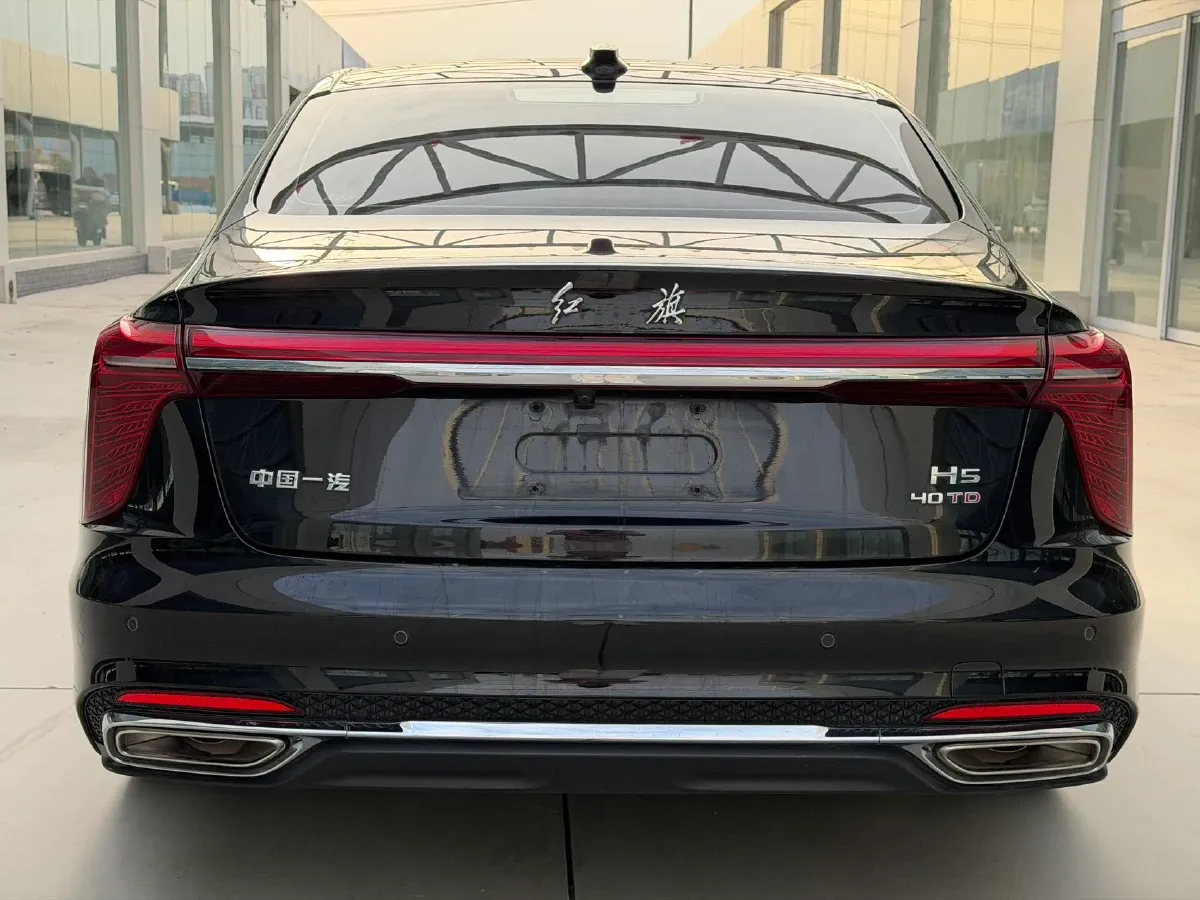 2024 HongQi H5 2.0T 224HP L4 8AT,autocango,china used car exporter,china ev exporter,chinese used car exporter,chinese used ev exporter