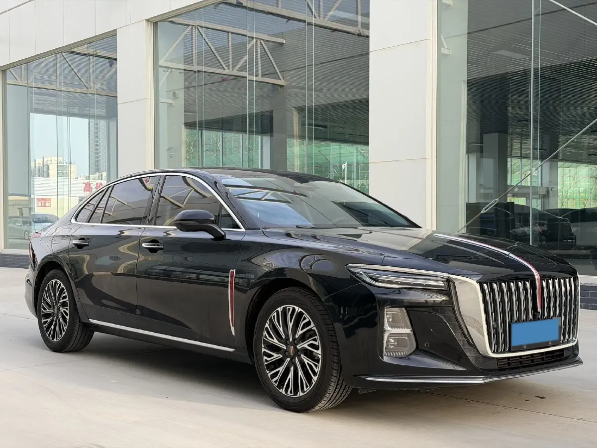 2024 HongQi H5 2.0T 224HP L4 8AT,autocango,china used car exporter,china ev exporter,chinese used car exporter,chinese used ev exporter