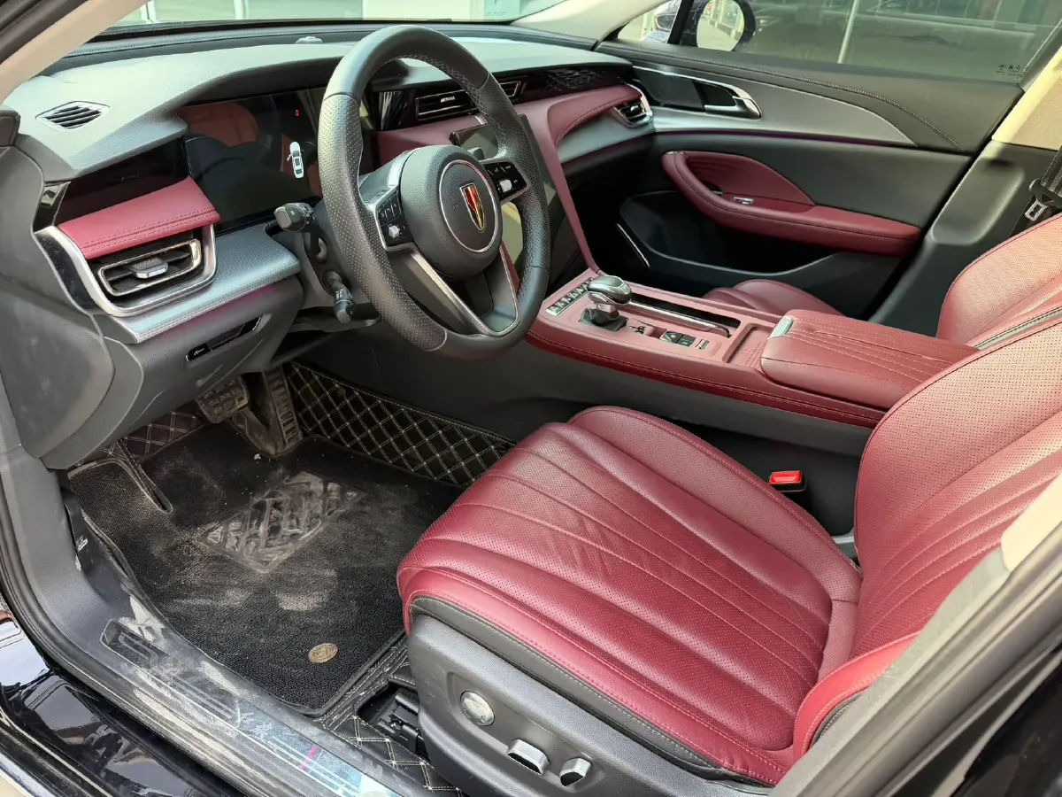 2024 HongQi H5 2.0T 224HP L4 8AT,autocango,china used car exporter,china ev exporter,chinese used car exporter,chinese used ev exporter