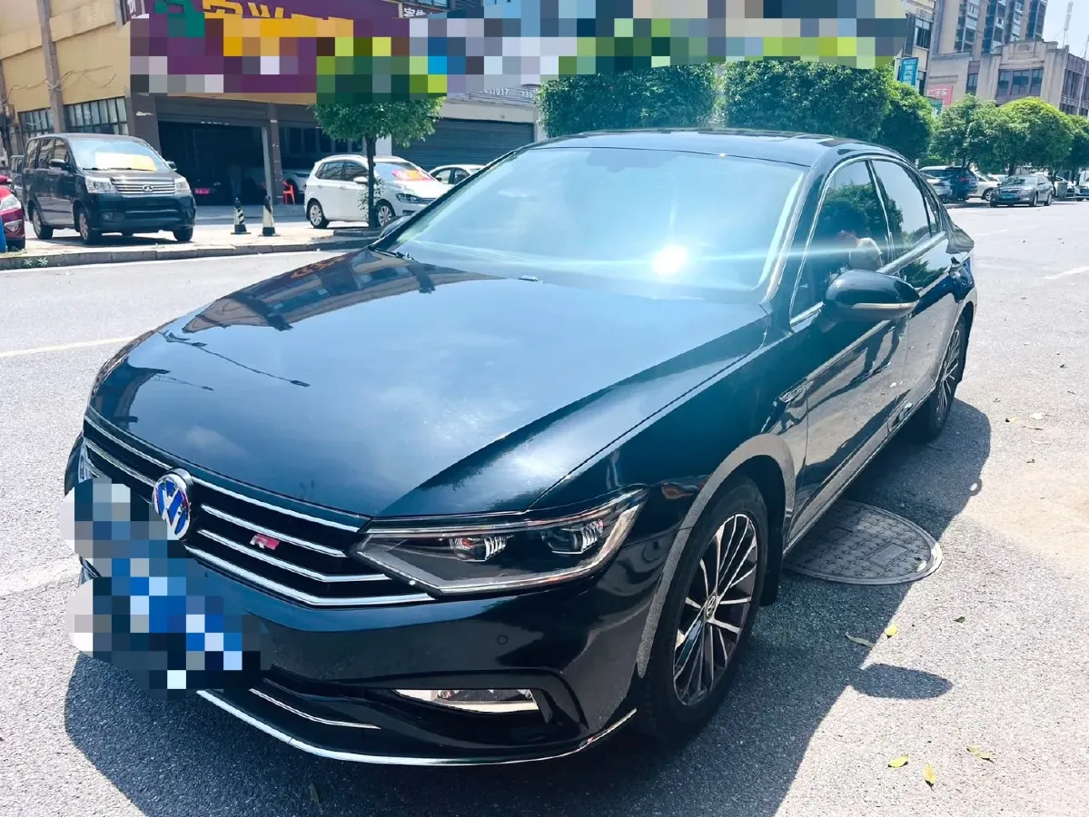 2020 Volkswagen Magotan 2.0T 186HP L4 7DCT,autocango,china used car exporter,china ev exporter,chinese used car exporter,chinese used ev exporter