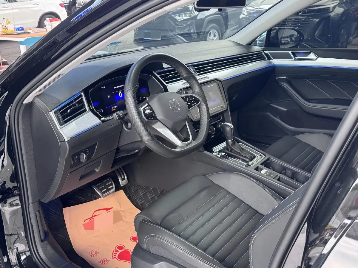 2025 Volkswagen Magotan 1.4T 150HP L4 7DCT,autocango,china used car exporter,china ev exporter,chinese used car exporter,chinese used ev exporter