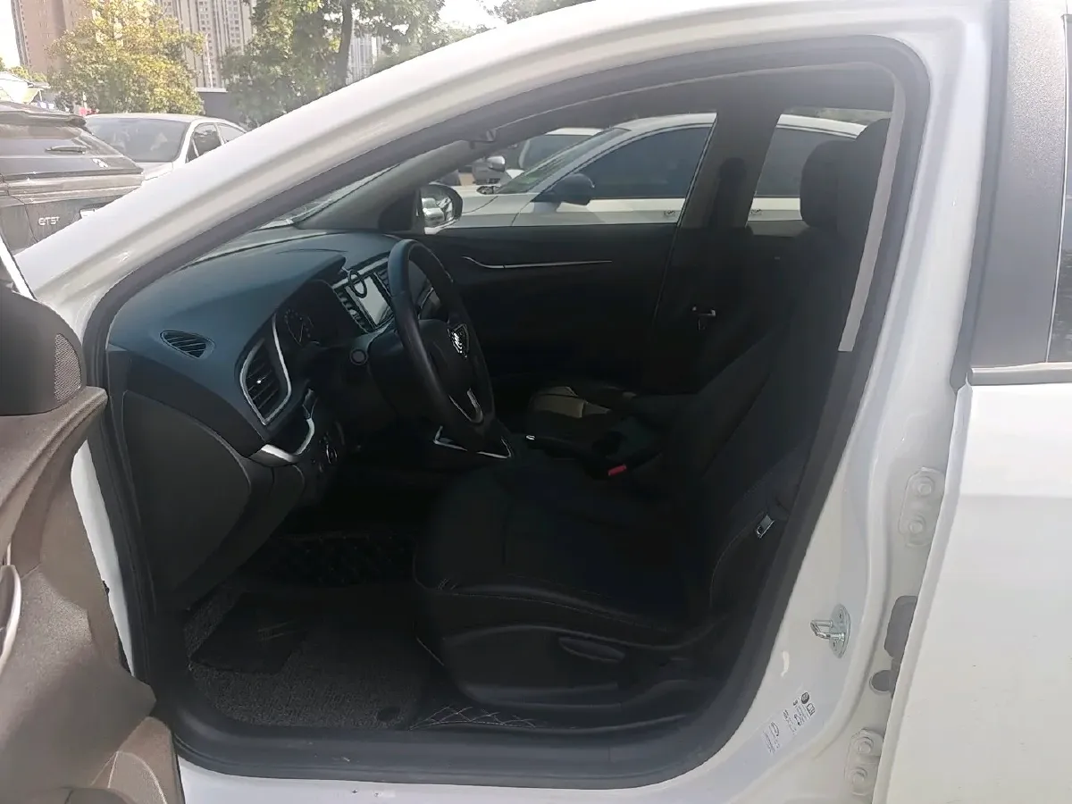 2021 Buick Excelle 1.5L 113HP L4 6AT,autocango,china used car exporter,china ev exporter,chinese used car exporter,chinese used ev exporter