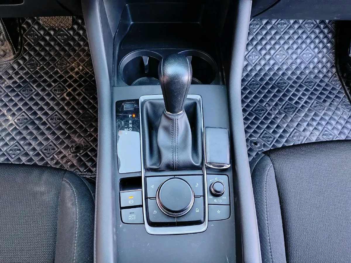 2020 Mazda 3 Axela 1.5L 117HP L4 6AT,autocango,china used car exporter,china ev exporter,chinese used car exporter,chinese used ev exporter