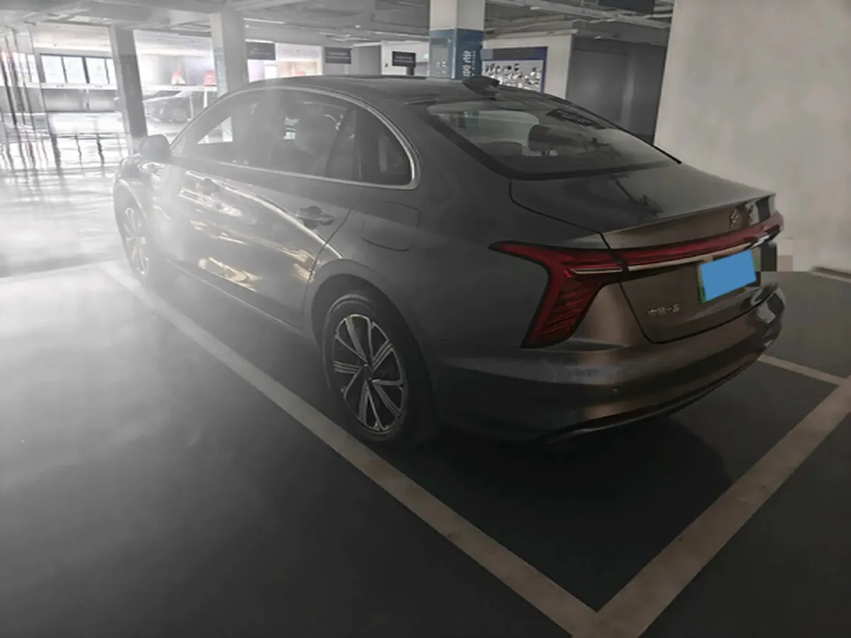 2025 HongQi H5 1.5T 150HP L4 1DHT PHEV,autocango,china used car exporter,china ev exporter,chinese used car exporter,chinese used ev exporter