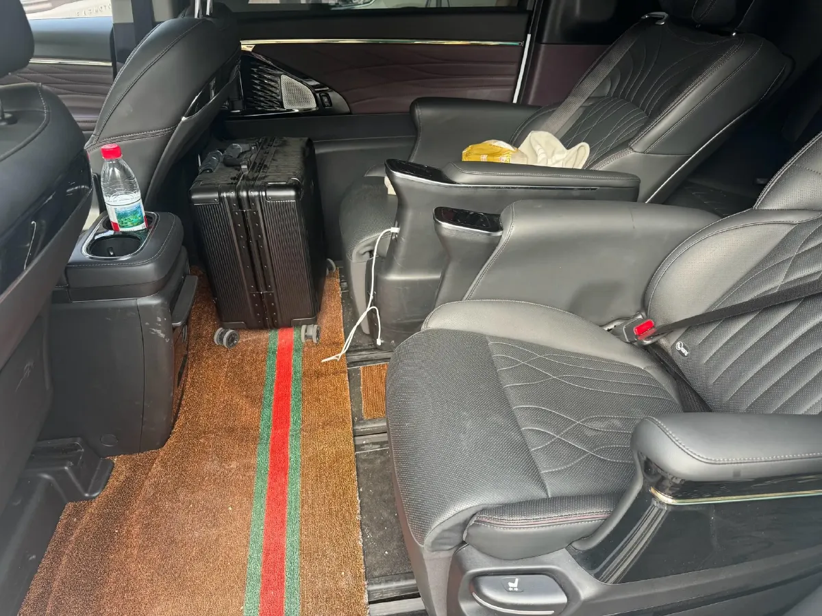 2023 GAC Trumpchi M8 2.0T 252HP L4 8AT,autocango,china used car exporter,china ev exporter,chinese used car exporter,chinese used ev exporter