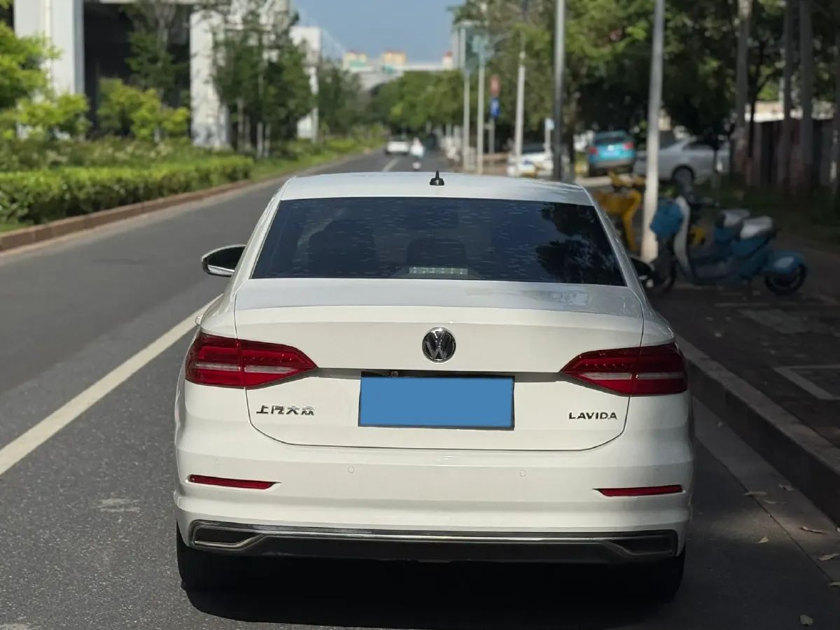 2018 Volkswagen Lavida 1.2T 116HP L4 7DCT,autocango,china used car exporter,china ev exporter,chinese used car exporter,chinese used ev exporter