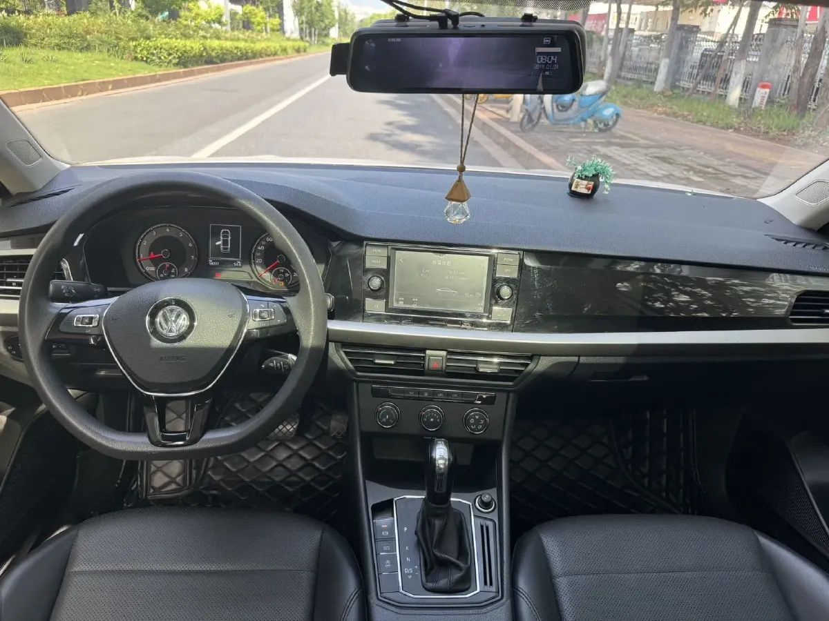 2018 Volkswagen Lavida 1.2T 116HP L4 7DCT,autocango,china used car exporter,china ev exporter,chinese used car exporter,chinese used ev exporter