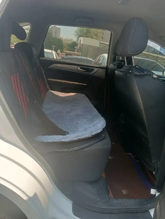 2021 Haval M6 1.5T 150HP L4 6MT,autocango,china used car exporter,china ev exporter,chinese used car exporter,chinese used ev exporter