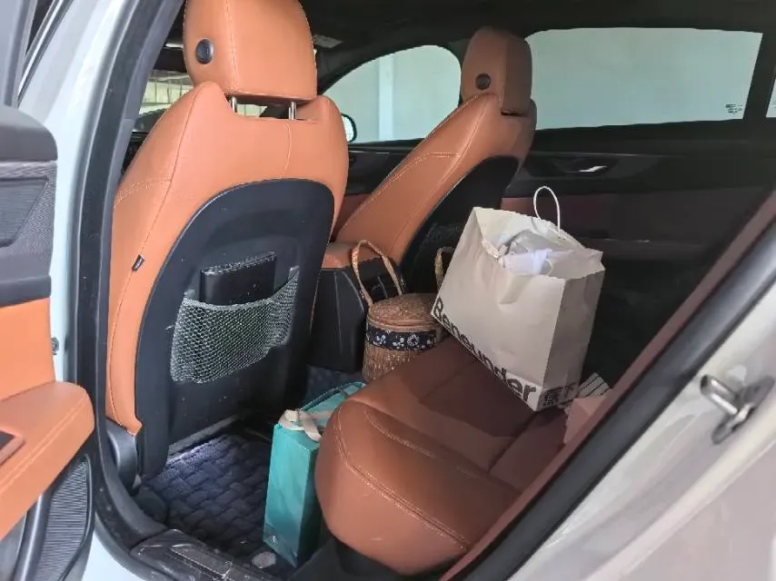 2020 Jaguar XEL 2.0T 200HP L4 8AT,autocango,china used car exporter,china ev exporter,chinese used car exporter,chinese used ev exporter