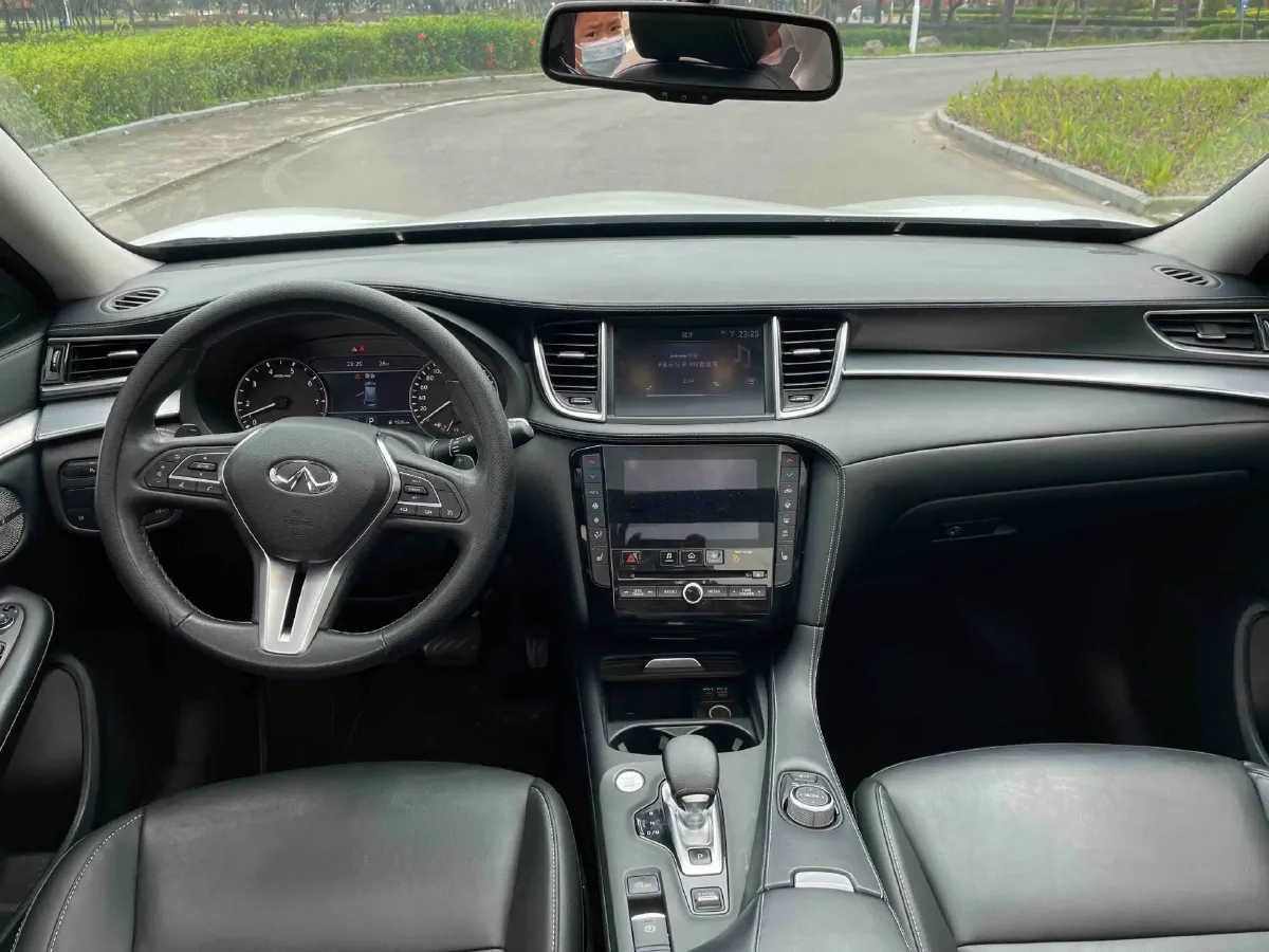 2020 Infiniti QX50 2.0T 245HP L4 CVT,autocango,china used car exporter,china ev exporter,chinese used car exporter,chinese used ev exporter