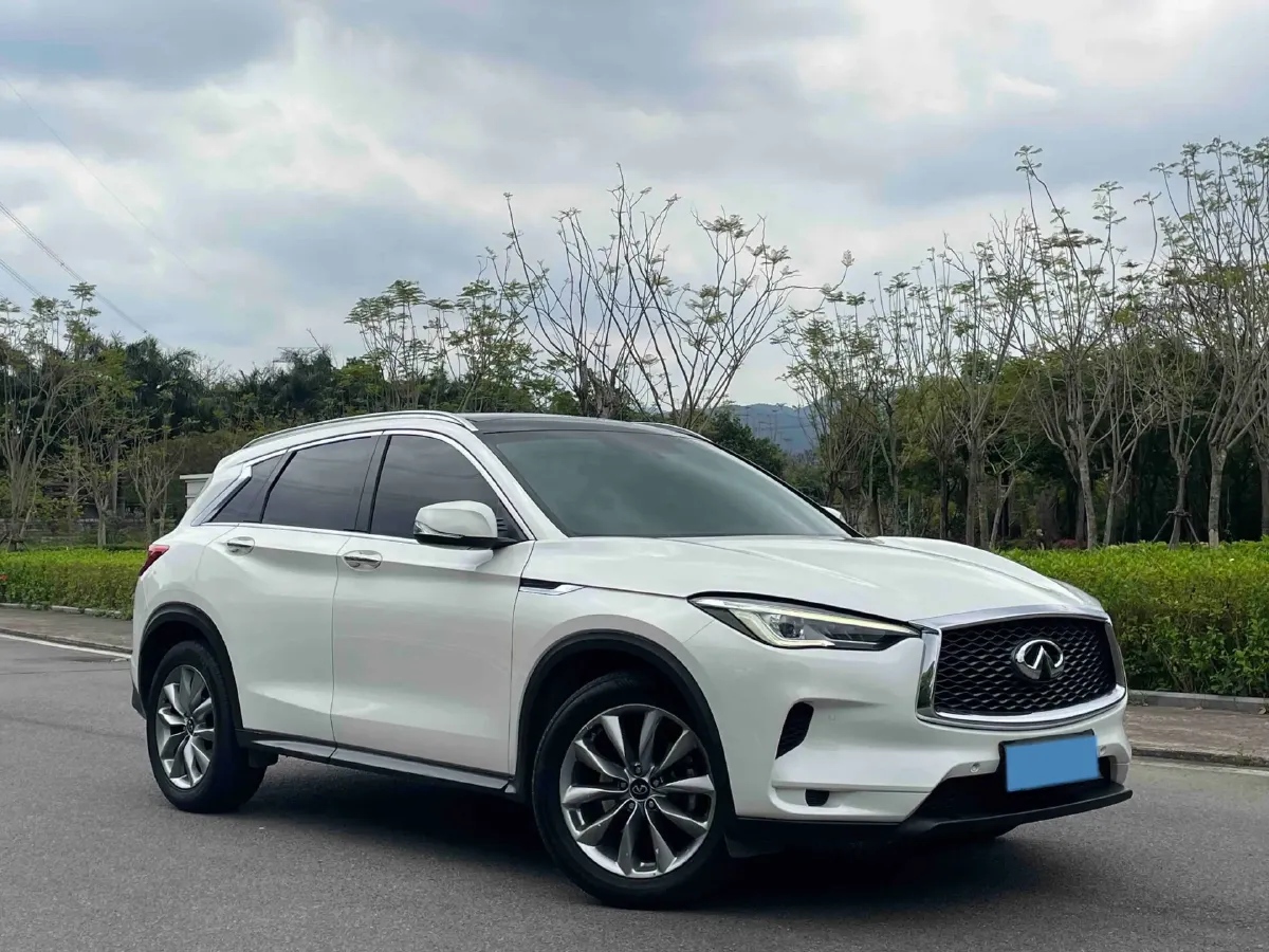 2020 Infiniti QX50 2.0T 245HP L4 CVT,autocango,china used car exporter,china ev exporter,chinese used car exporter,chinese used ev exporter