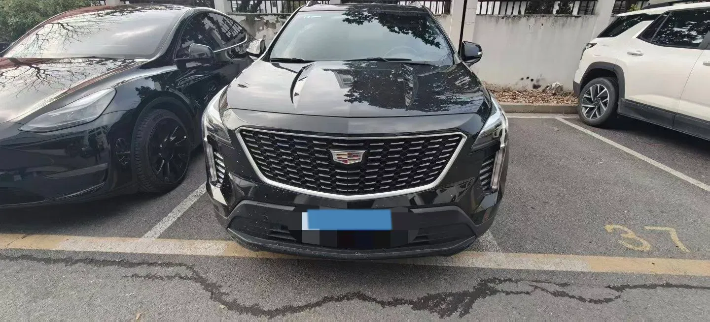 2021 Cadillac XT4 2.0T 237HP L4 9AT,autocango,china used car exporter,china ev exporter,chinese used car exporter,chinese used ev exporter