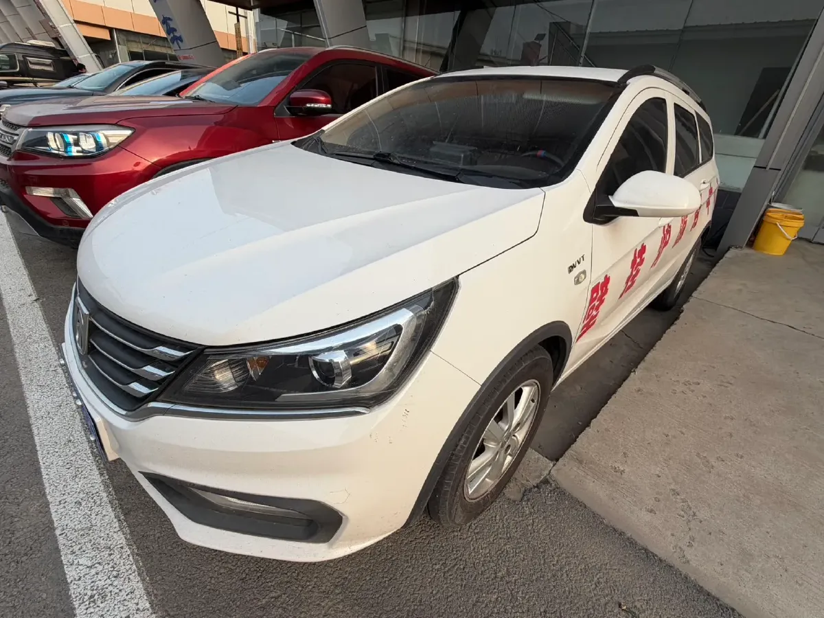 2017 BaoJun 310W 1.5L 112HP L4 6MT,autocango,china used car exporter,china ev exporter,chinese used car exporter,chinese used ev exporter