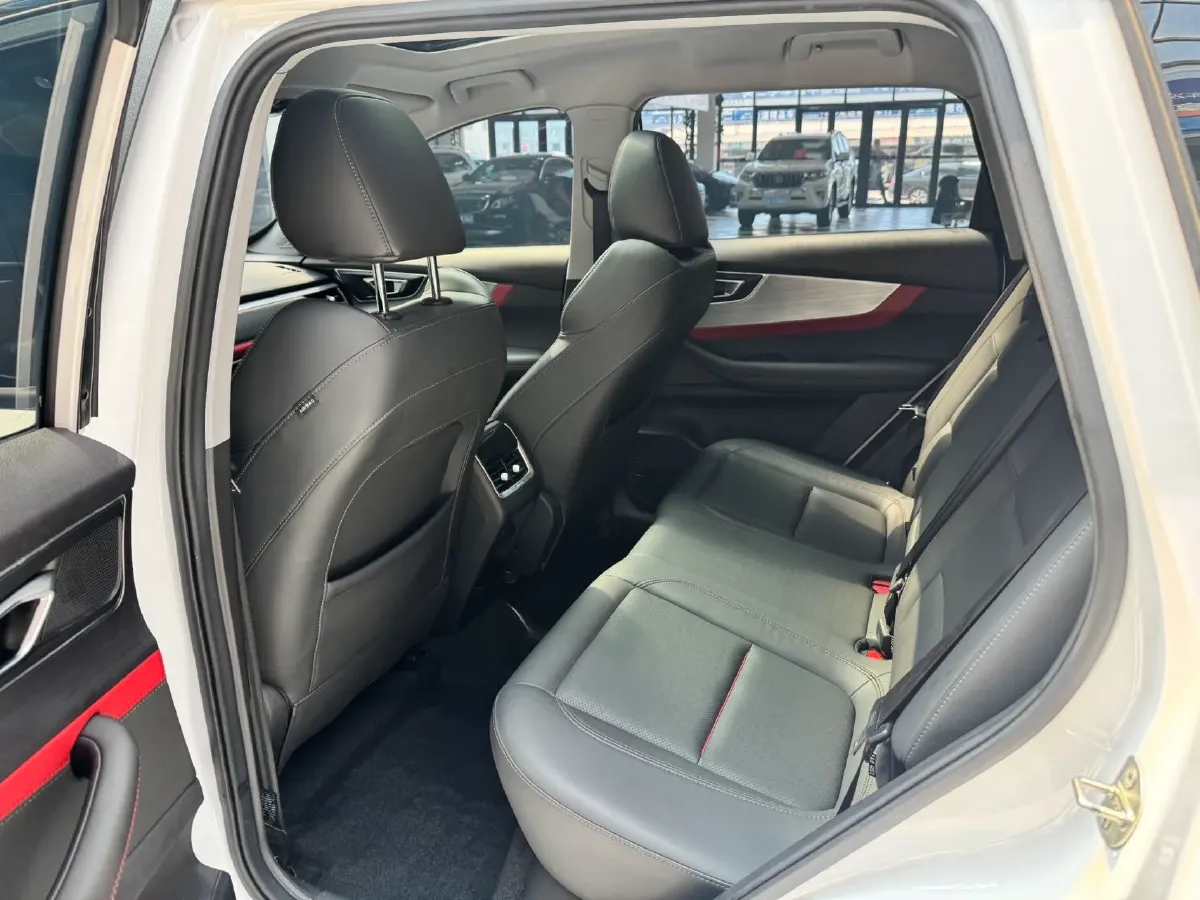 2022 Chery Tiggo 7 1.5T 156HP L4 CVT,autocango,china used car exporter,china ev exporter,chinese used car exporter,chinese used ev exporter