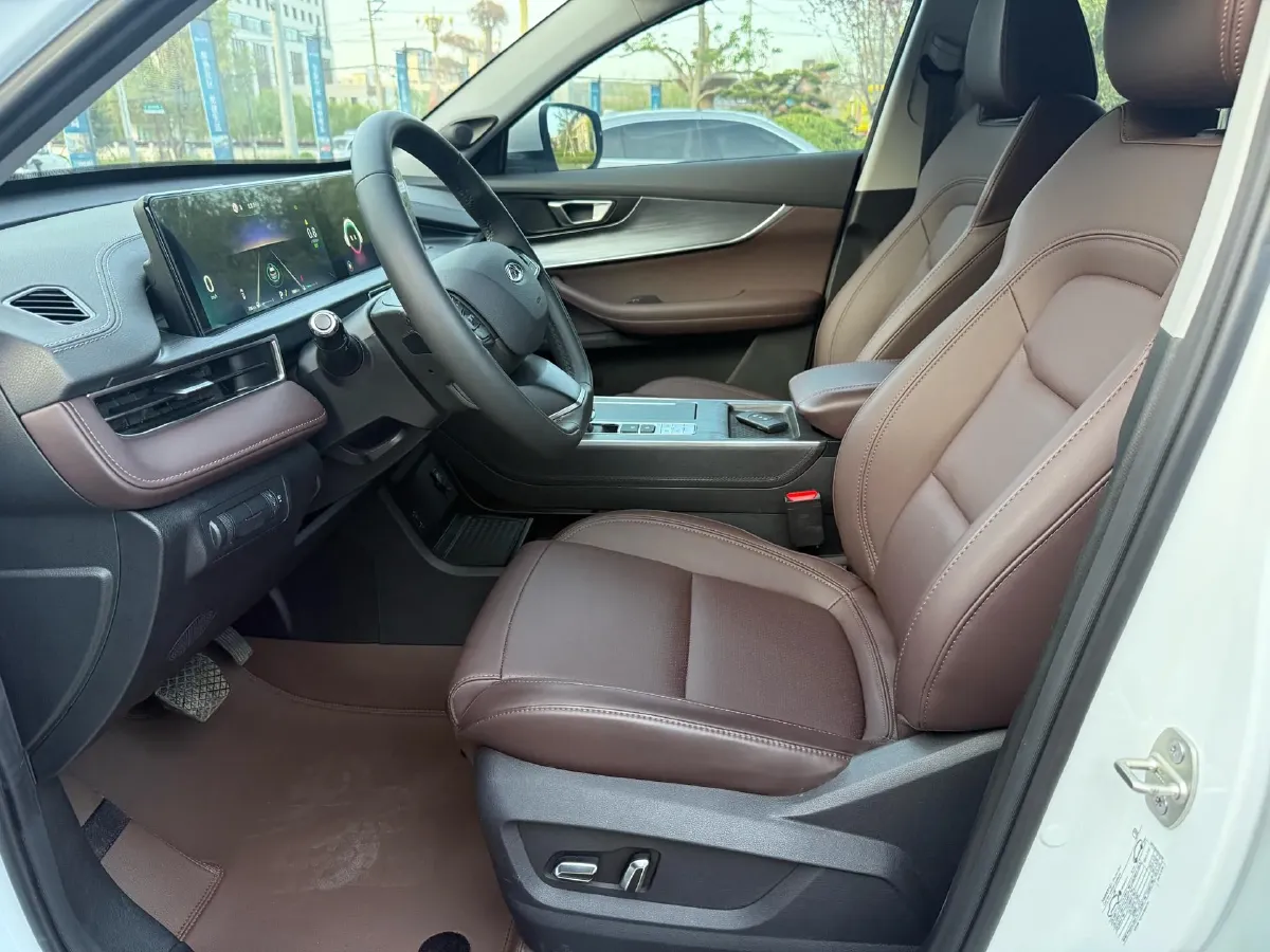 2025 Chery Tiggo 7 1.5T 156HP L4 CVT,autocango,china used car exporter,china ev exporter,chinese used car exporter,chinese used ev exporter