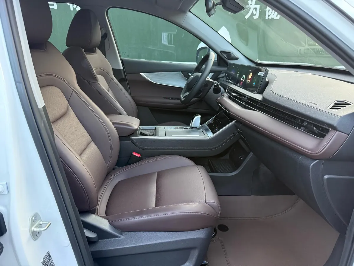 2025 Chery Tiggo 7 1.5T 156HP L4 CVT,autocango,china used car exporter,china ev exporter,chinese used car exporter,chinese used ev exporter