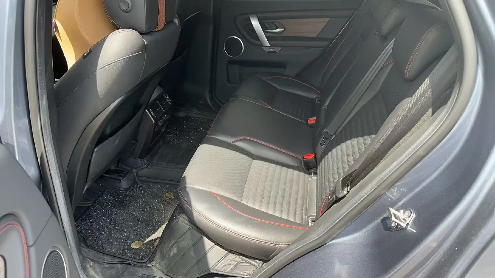 2022 Land Rover Discovery Sport 2.0T 249HP L4 9AT,autocango,china used car exporter,china ev exporter,chinese used car exporter,chinese used ev exporter