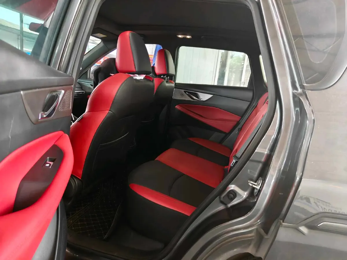 2021 ChangAn CS35 Plus 1.4T 160HP L4 7DCT,autocango,china used car exporter,china ev exporter,chinese used car exporter,chinese used ev exporter