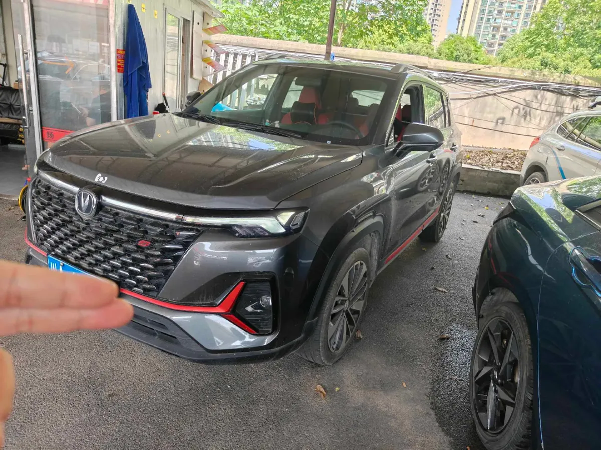 2021 ChangAn CS35 Plus 1.4T 160HP L4 7DCT,autocango,china used car exporter,china ev exporter,chinese used car exporter,chinese used ev exporter