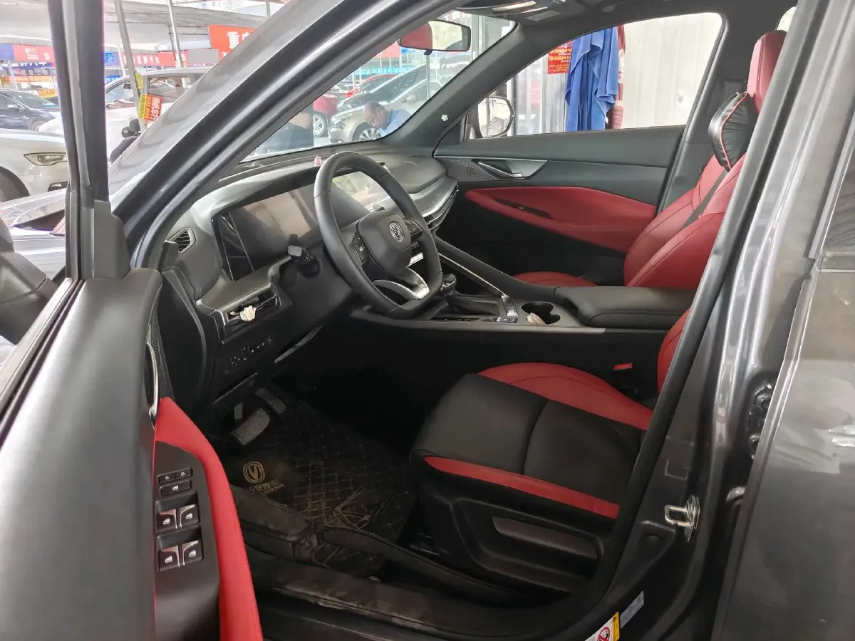 2021 ChangAn CS35 Plus 1.4T 160HP L4 7DCT,autocango,china used car exporter,china ev exporter,chinese used car exporter,chinese used ev exporter