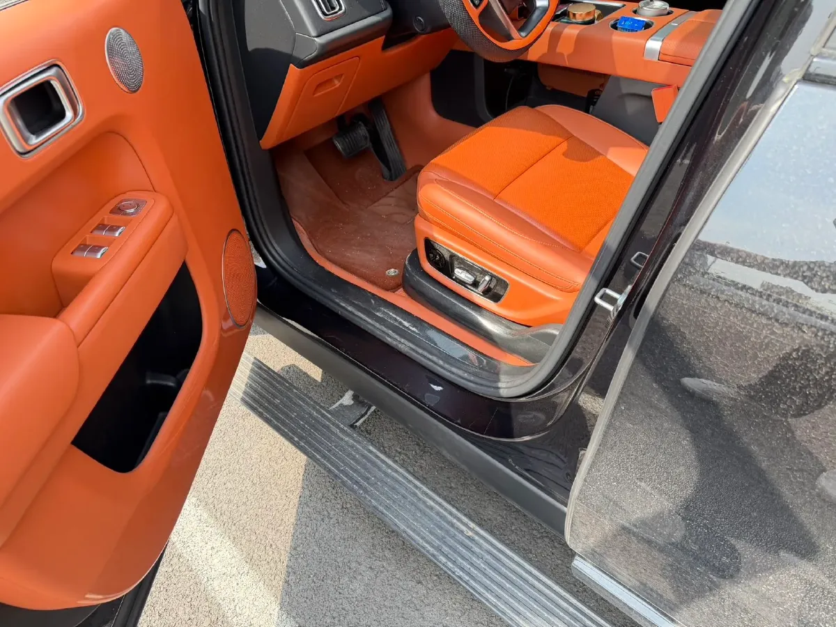 2024 Ford Bronco 2.3T 275HP L4 10AT,autocango,china used car exporter,china ev exporter,chinese used car exporter,chinese used ev exporter