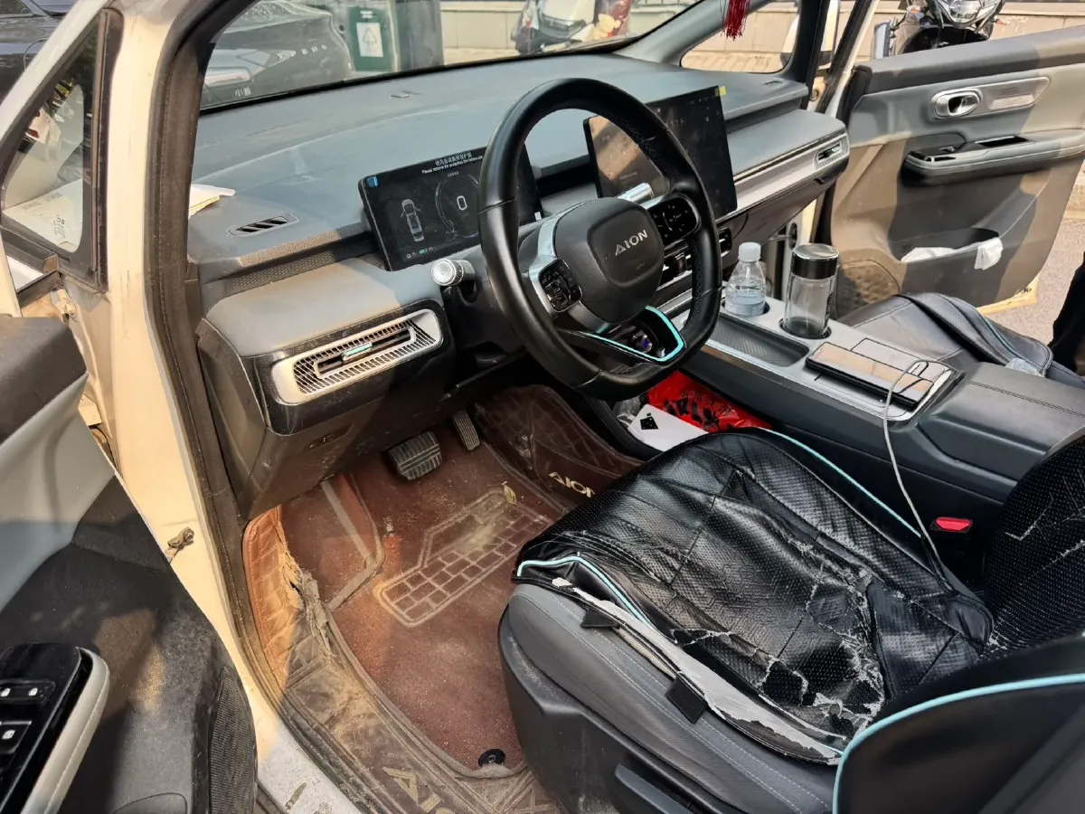 2024 Leapmotor C11 1.5L 95HP L4 REEV 43.74KWH,autocango,china used car exporter,china ev exporter,chinese used car exporter,chinese used ev exporter