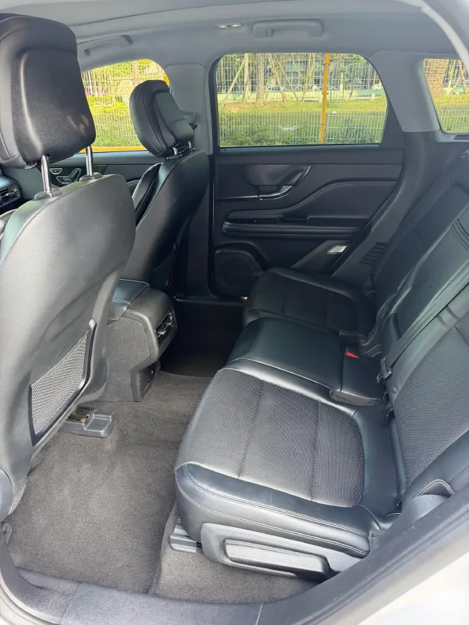 2022 Lincoln Corsair 2.0T 245HP L4 8AT,autocango,china used car exporter,china ev exporter,chinese used car exporter,chinese used ev exporter