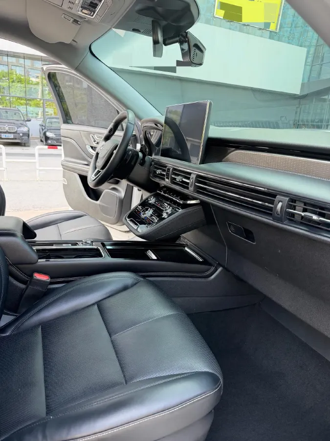 2022 Lincoln Corsair 2.0T 245HP L4 8AT,autocango,china used car exporter,china ev exporter,chinese used car exporter,chinese used ev exporter