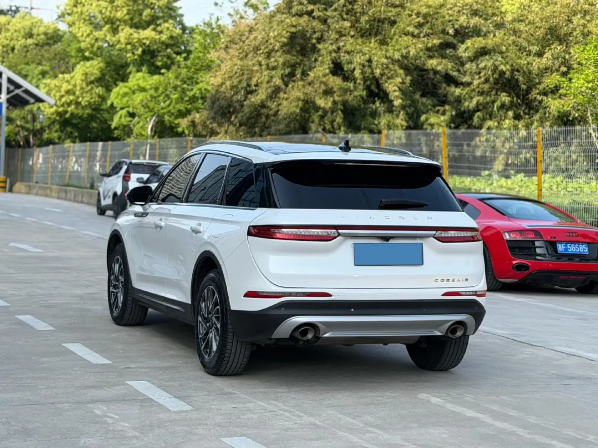 2022 Lincoln Corsair 2.0T 245HP L4 8AT,autocango,china used car exporter,china ev exporter,chinese used car exporter,chinese used ev exporter