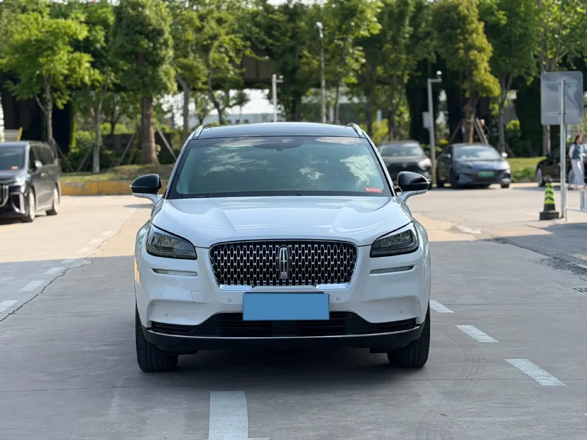 2022 Lincoln Corsair 2.0T 245HP L4 8AT,autocango,china used car exporter,china ev exporter,chinese used car exporter,chinese used ev exporter