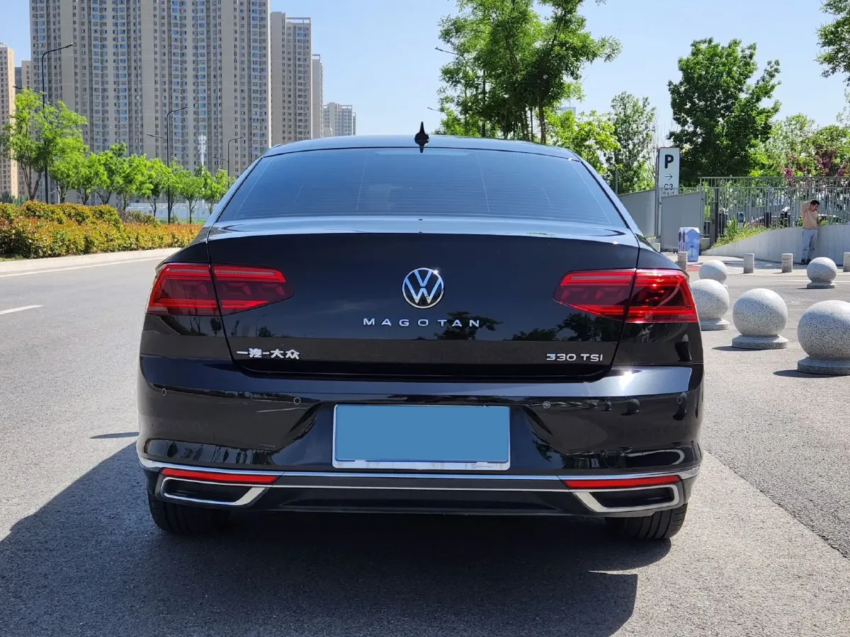 2020 Volkswagen Magotan 2.0T 186HP L4 7DCT,autocango,china used car exporter,china ev exporter,chinese used car exporter,chinese used ev exporter