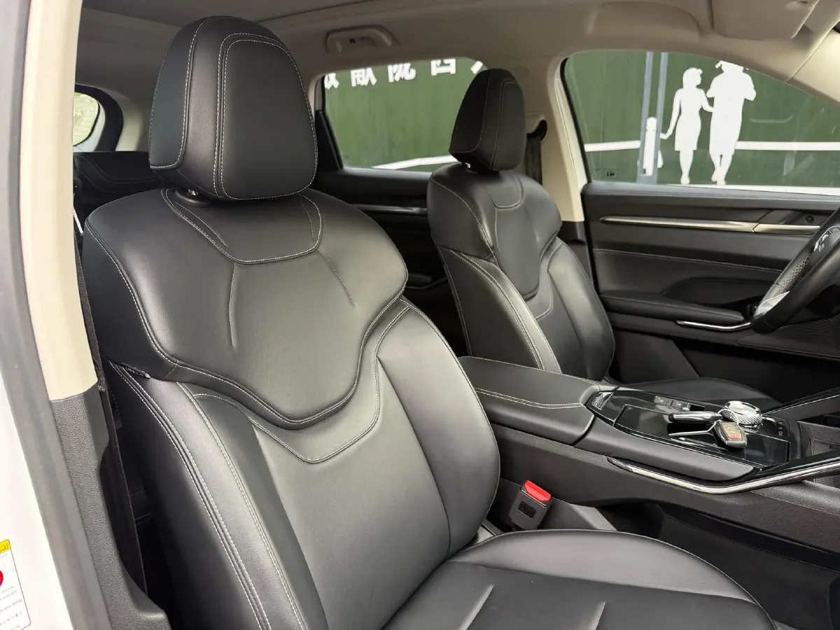 2021 Haval H6 1.5T 169HP L4 7DCT,autocango,china used car exporter,china ev exporter,chinese used car exporter,chinese used ev exporter