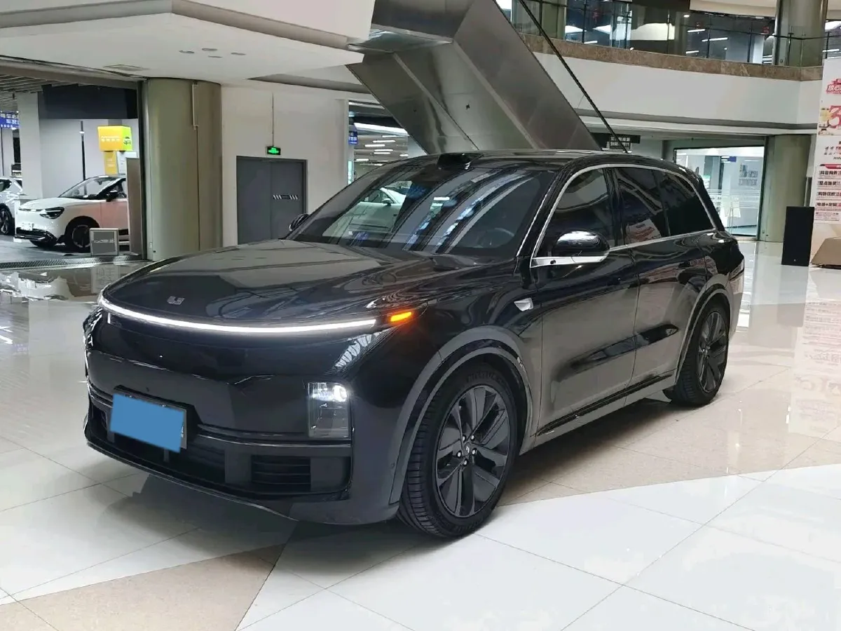 2024 Li L9 Range Extended 154HP REEV 52.3KWH,autocango,china used car exporter,china ev exporter,chinese used car exporter,chinese used ev exporter