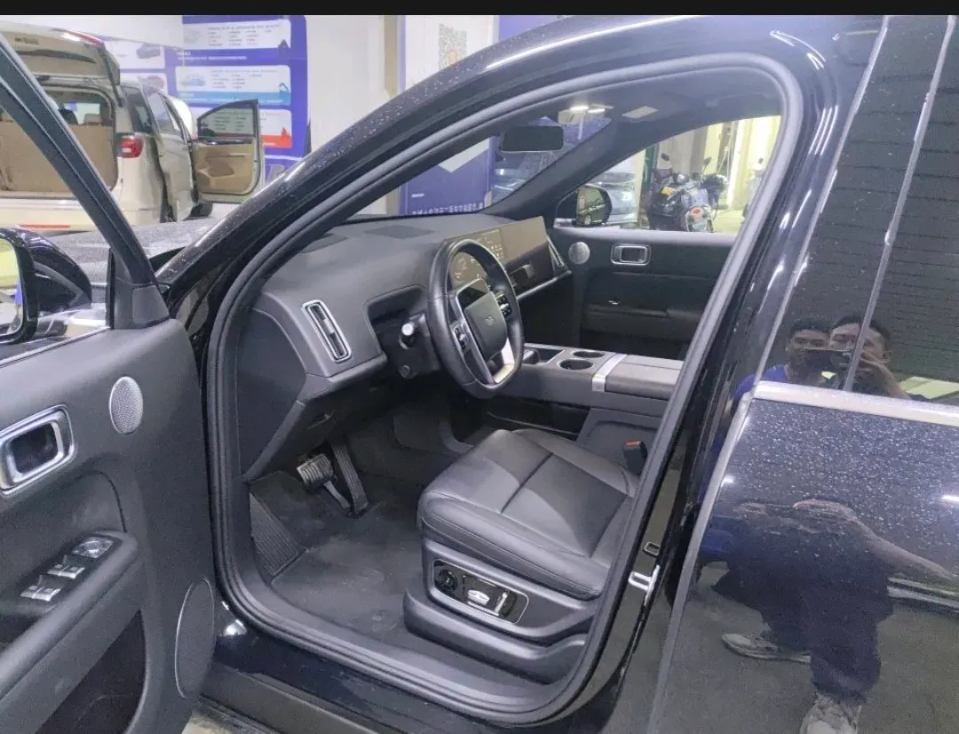 2024 Li L9 Range Extended 154HP REEV 52.3KWH,autocango,china used car exporter,china ev exporter,chinese used car exporter,chinese used ev exporter