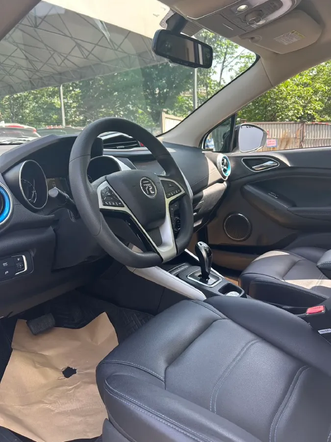 2018 BYD Yuan BEV 42KWH,autocango,china used car exporter,china ev exporter,chinese used car exporter,chinese used ev exporter