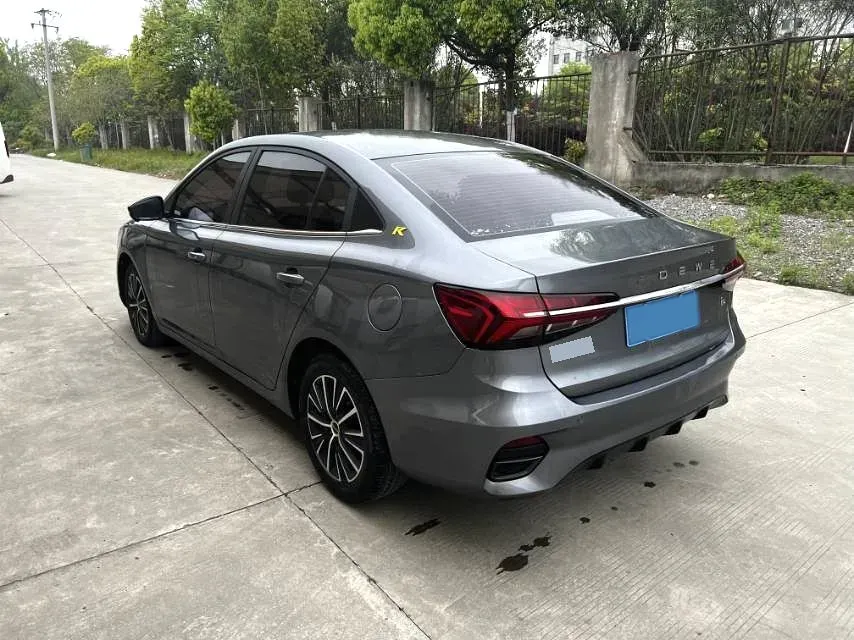 2021 Roewe i5 1.5L 120HP L4 CVT,autocango,china used car exporter,china ev exporter,chinese used car exporter,chinese used ev exporter