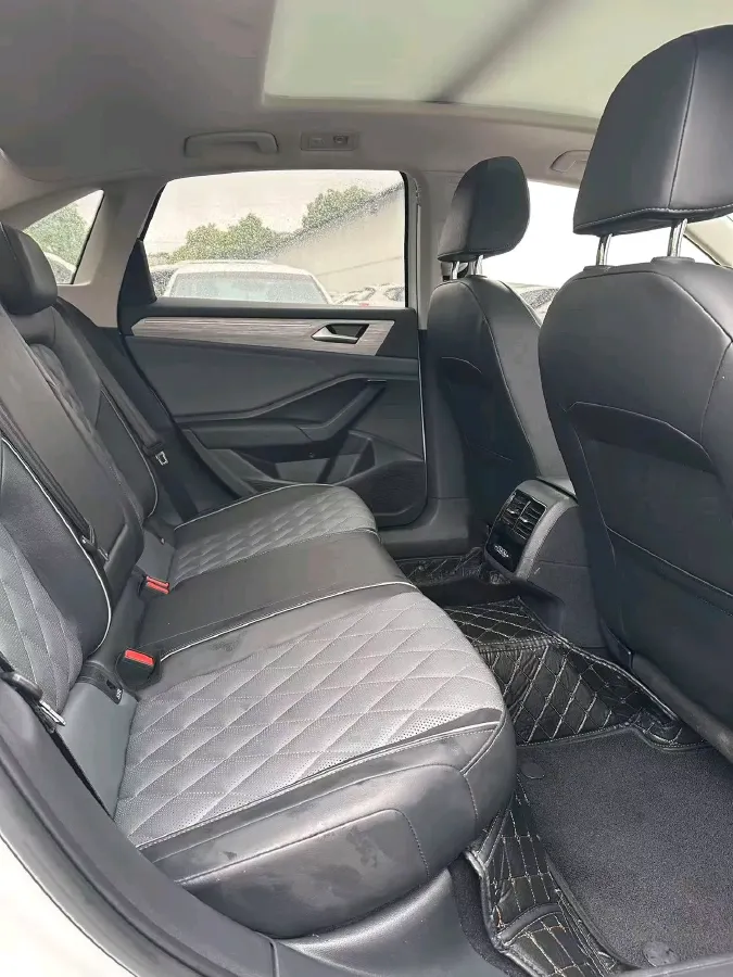2025 Volkswagen Sagitar 1.5T 160HP L4 7DCT,autocango,china used car exporter,china ev exporter,chinese used car exporter,chinese used ev exporter