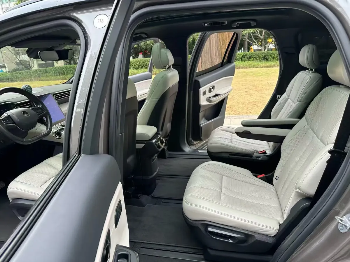 2020 NIO ES8 BEV 70KWH,autocango,china used car exporter,china ev exporter,chinese used car exporter,chinese used ev exporter