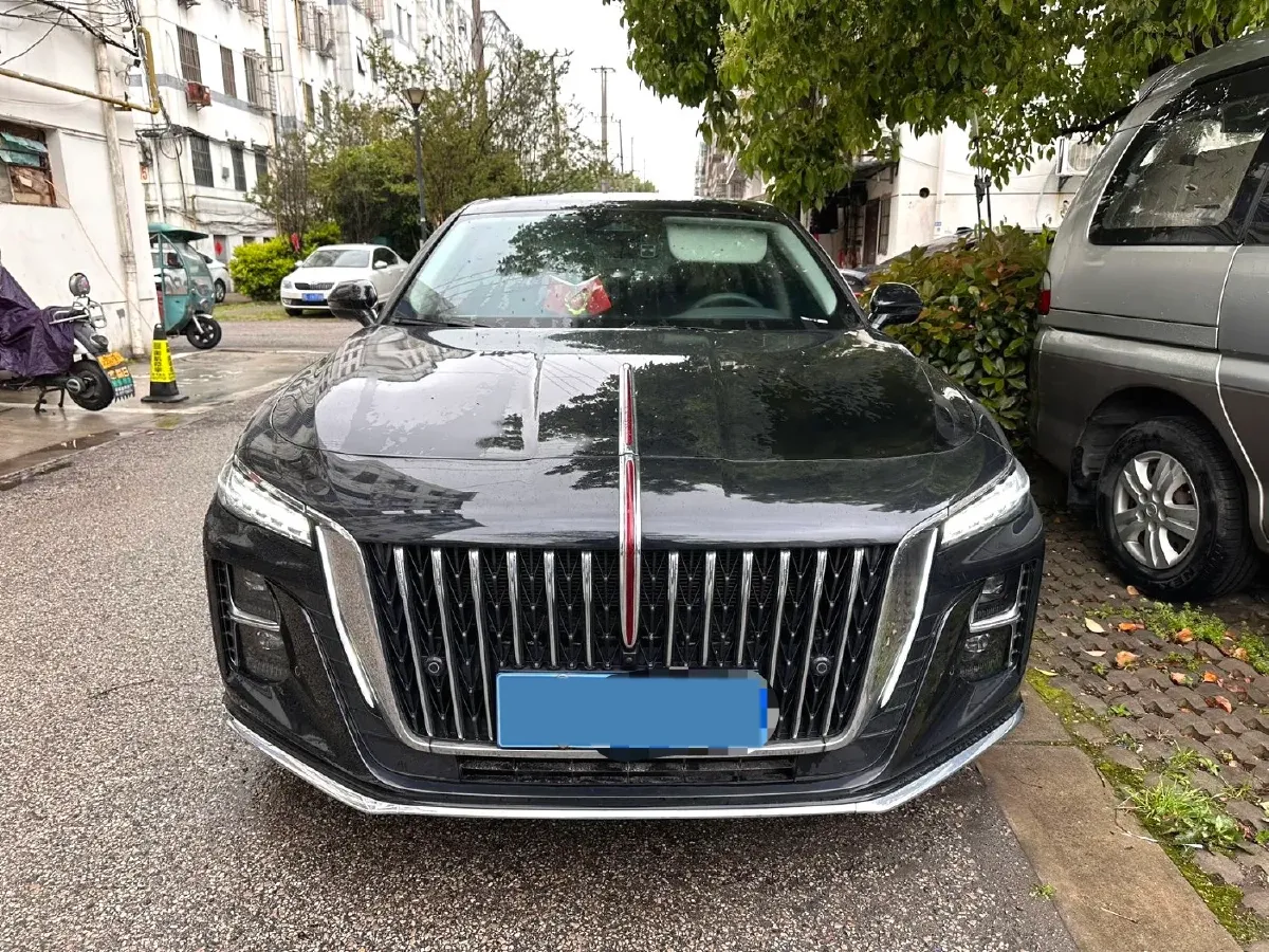 2024 HongQi H5 2.0T 224HP L4 8AT,autocango,china used car exporter,china ev exporter,chinese used car exporter,chinese used ev exporter