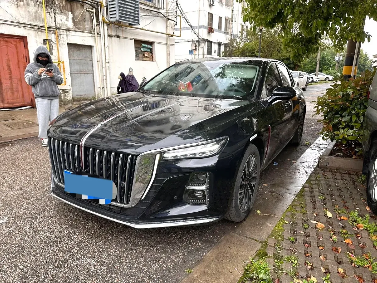 2024 HongQi H5 2.0T 224HP L4 8AT,autocango,china used car exporter,china ev exporter,chinese used car exporter,chinese used ev exporter