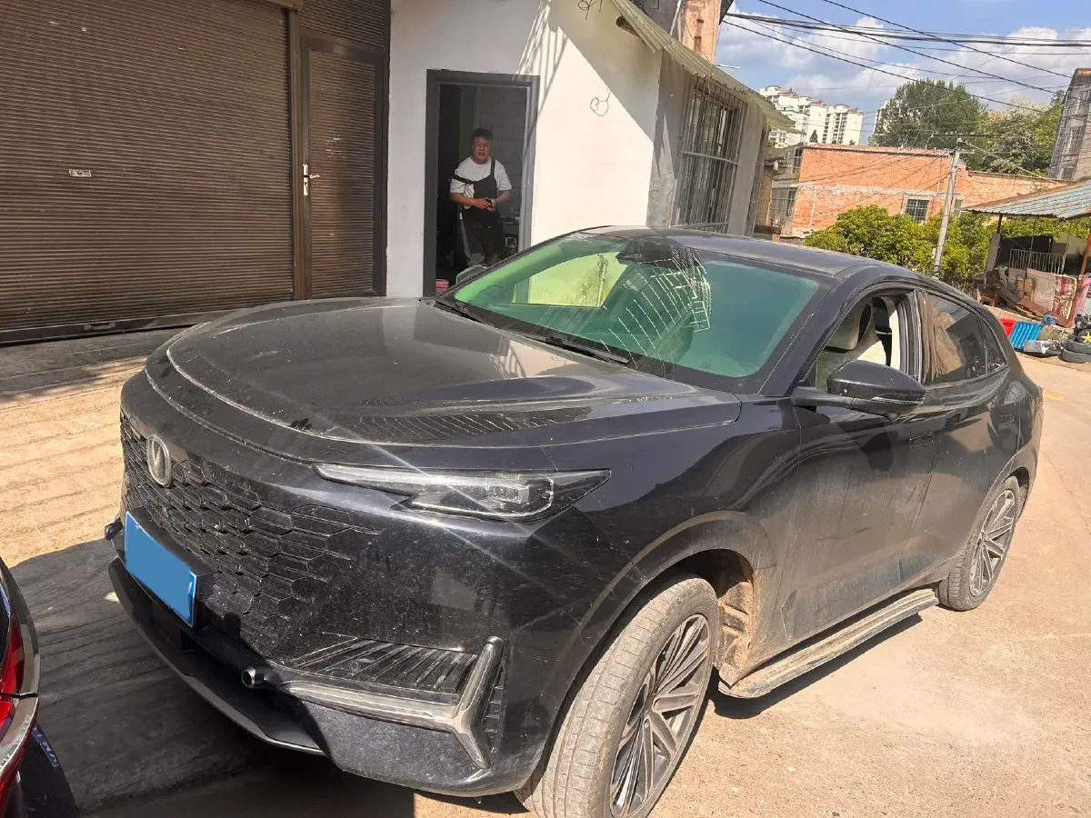 2021 ChangAn UNI-K 2.0T 233HP L4 8AT,autocango,china used car exporter,china ev exporter,chinese used car exporter,chinese used ev exporter