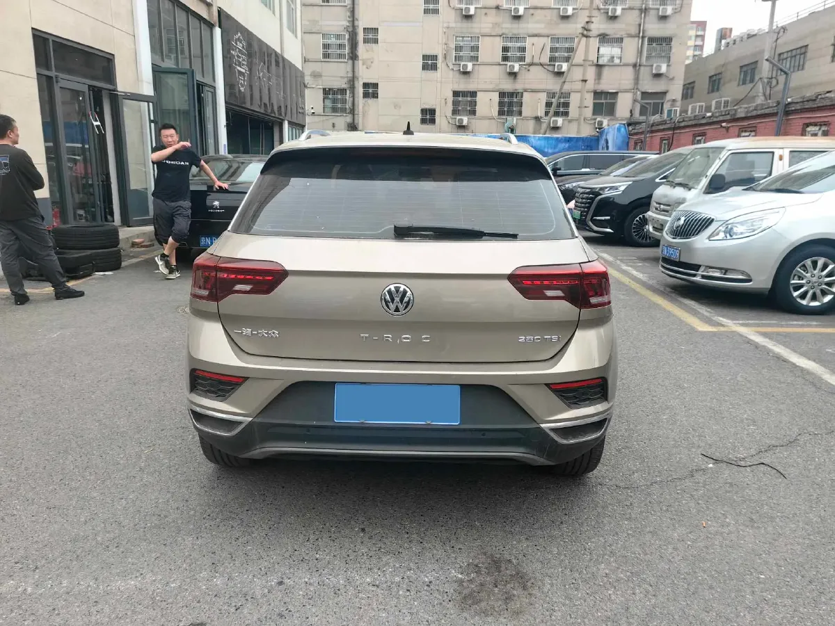 2020 Volkswagen T-Roc 1.4T 150HP L4 7DCT,autocango,china used car exporter,china ev exporter,chinese used car exporter,chinese used ev exporter