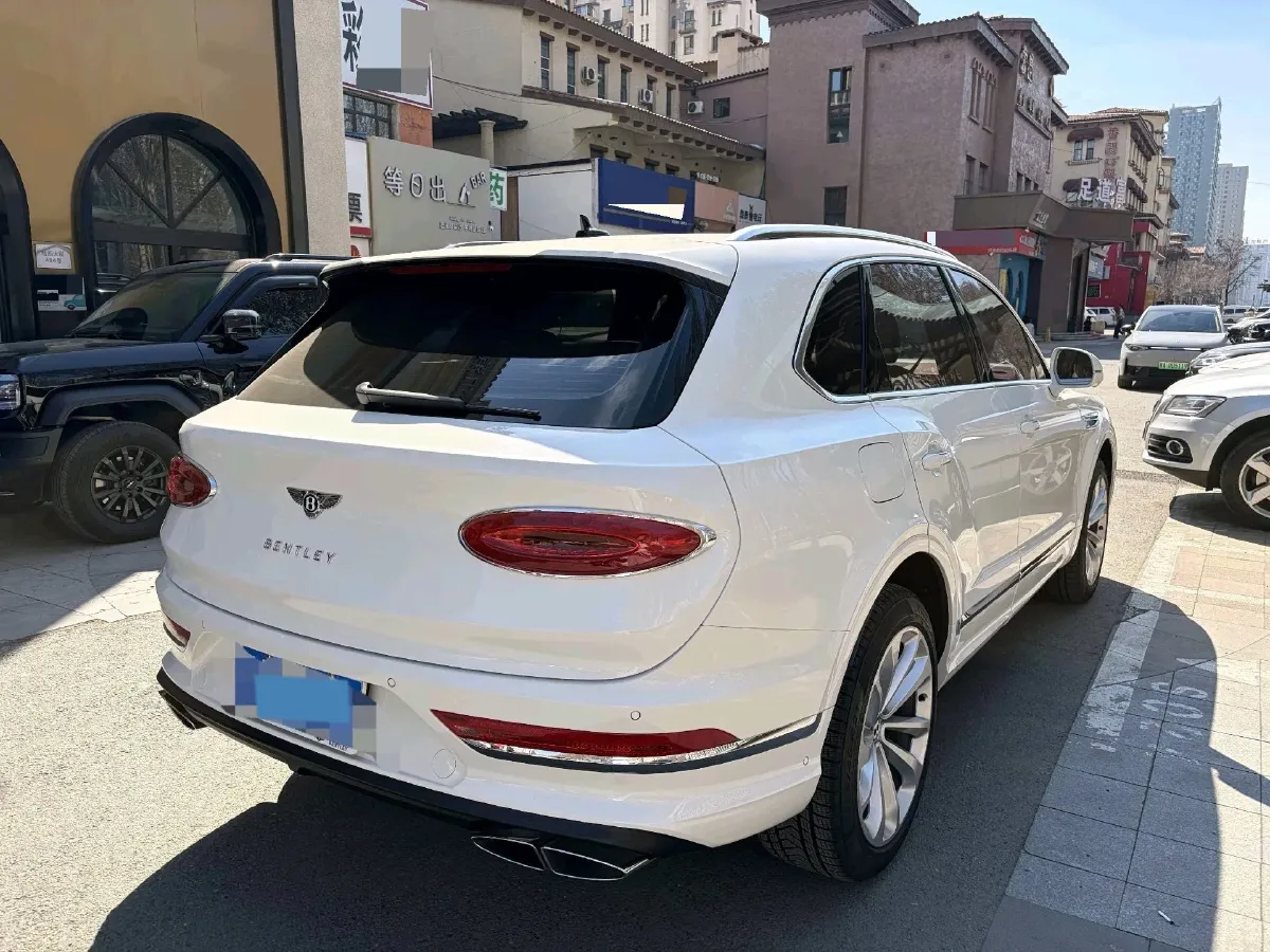 2024 Bentley Bentayga 4.0T 550HP V8 8AT,autocango,china used car exporter,china ev exporter,chinese used car exporter,chinese used ev exporter