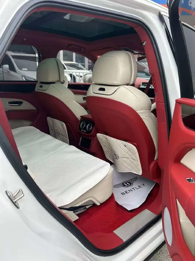 2024 Bentley Bentayga 4.0T 550HP V8 8AT,autocango,china used car exporter,china ev exporter,chinese used car exporter,chinese used ev exporter