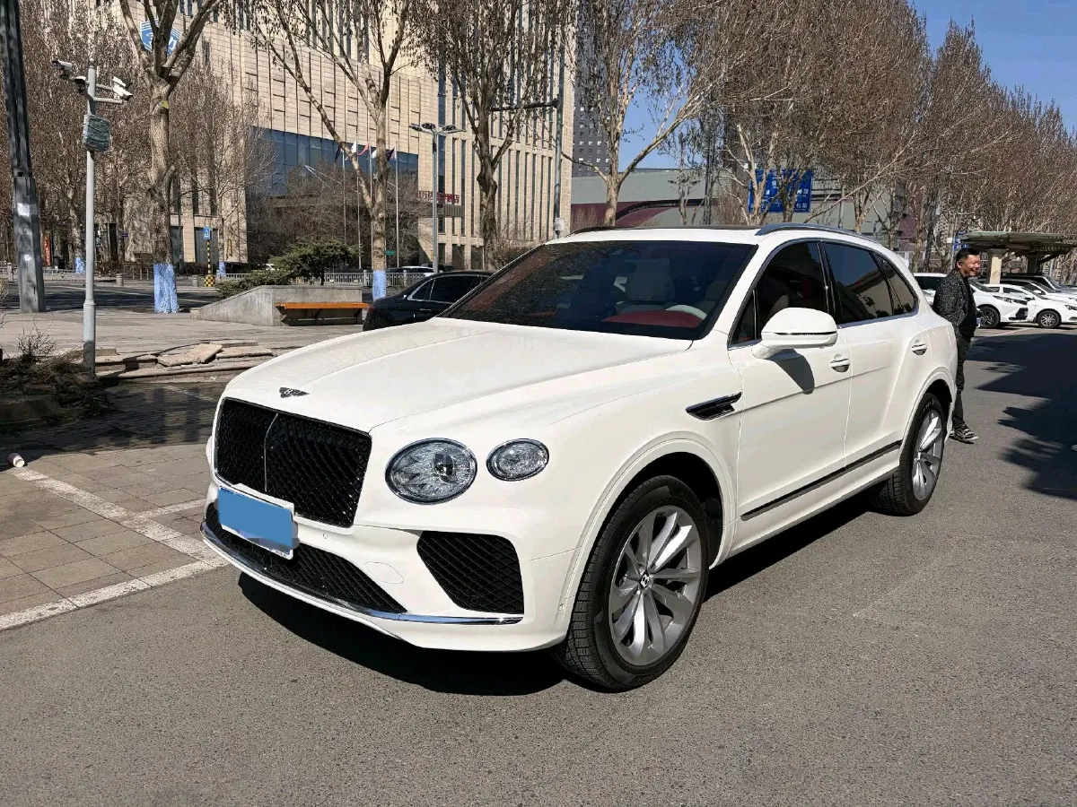 2024 Bentley Bentayga 4.0T 550HP V8 8AT,autocango,china used car exporter,china ev exporter,chinese used car exporter,chinese used ev exporter