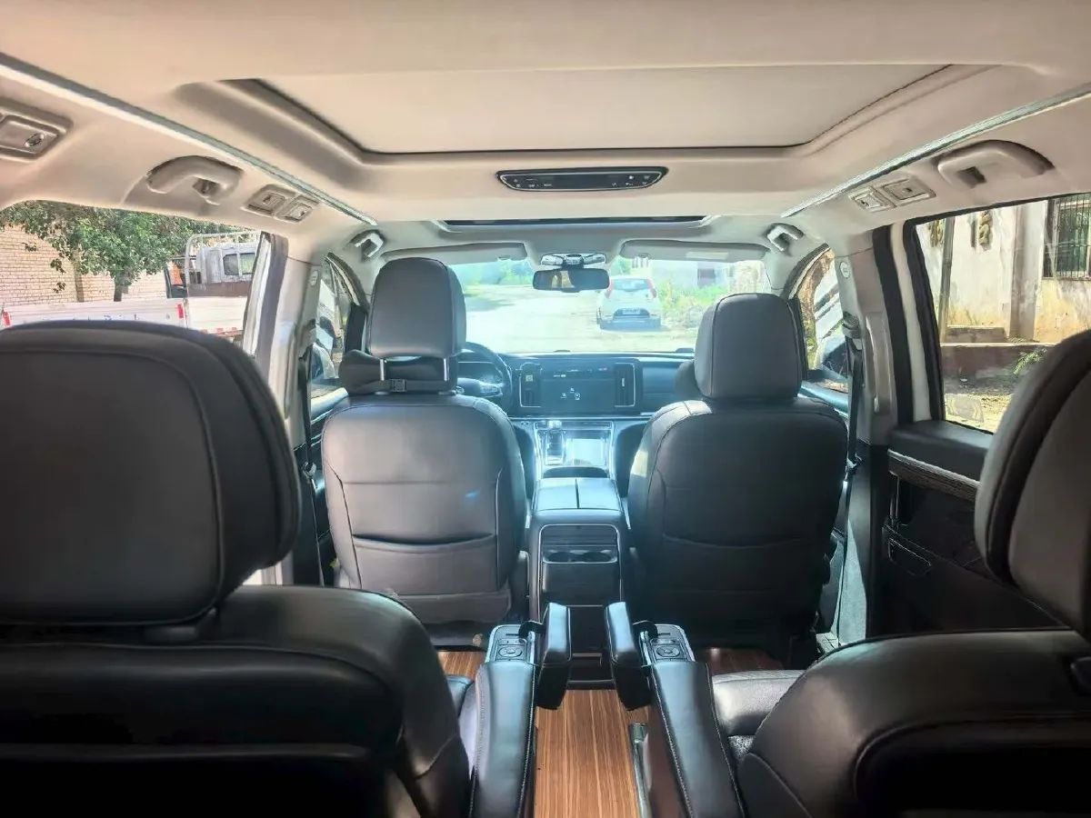 2021 GAC Trumpchi M8 2.0T 252HP L4 8AT,autocango,china used car exporter,china ev exporter,chinese used car exporter,chinese used ev exporter