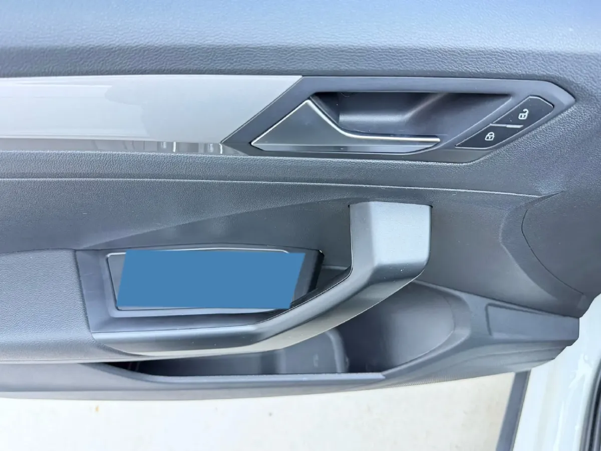 2022 Volkswagen T-Roc 1.4T 150HP L4 7DCT,autocango,china used car exporter,china ev exporter,chinese used car exporter,chinese used ev exporter