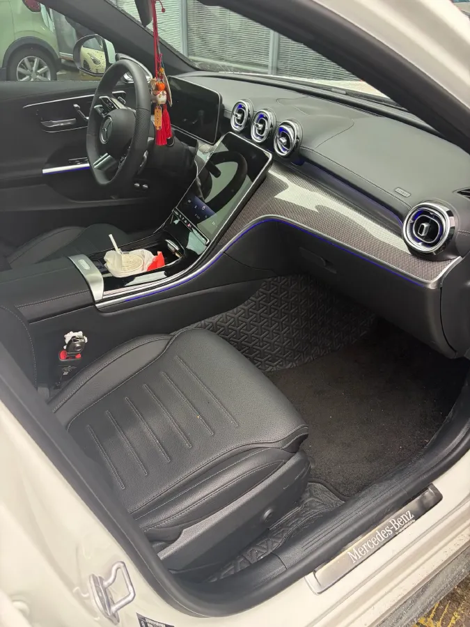 2025 Mercedes-Benz C Class 2.0T 204HP L4 9AT PHEV 25.4KWH,autocango,china used car exporter,china ev exporter,chinese used car exporter,chinese used ev exporter