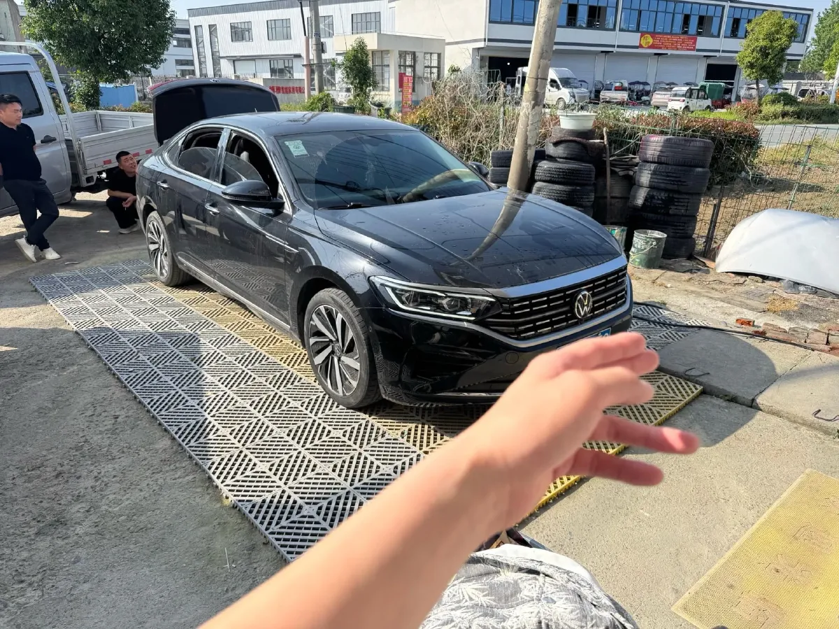 2023 Volkswagen Passat 2.0T 186HP L4 7DCT,autocango,china used car exporter,china ev exporter,chinese used car exporter,chinese used ev exporter