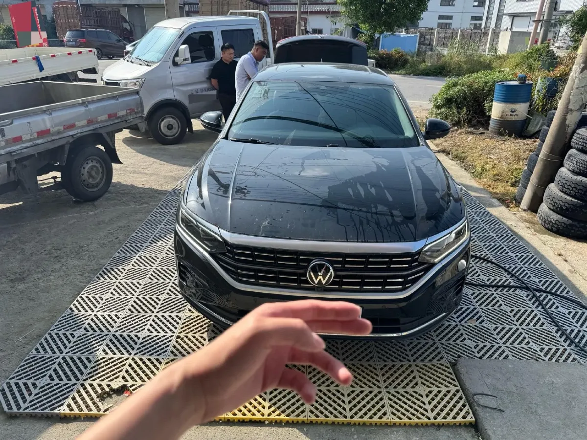 2023 Volkswagen Passat 2.0T 186HP L4 7DCT,autocango,china used car exporter,china ev exporter,chinese used car exporter,chinese used ev exporter